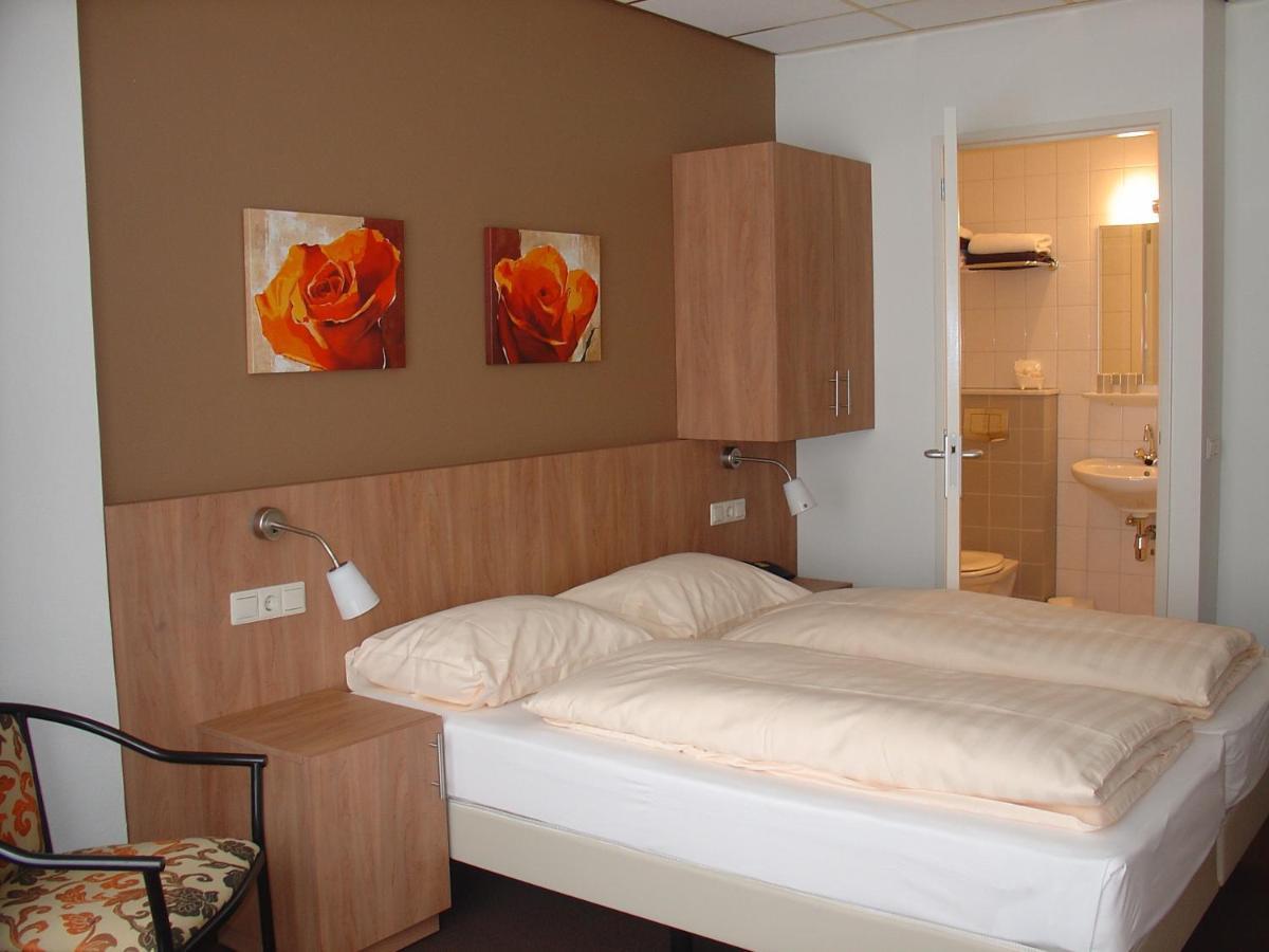Sleeping By Van Beelen Katwijk aan Zee Room photo